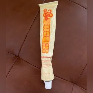 Topicals like butter Hydrating Moisturizer Cream